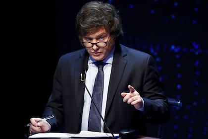 javier-milei-ayer-durante-el-segundo-debate-WZCPJAH4FVDUTD26ZCYQXXCY6I
