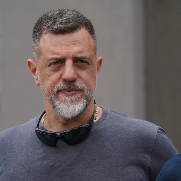 xQa9hd1b9_600x600__1