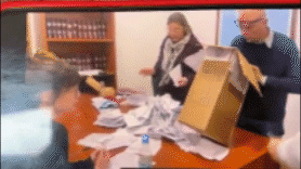 1698939733118-r0CAH5