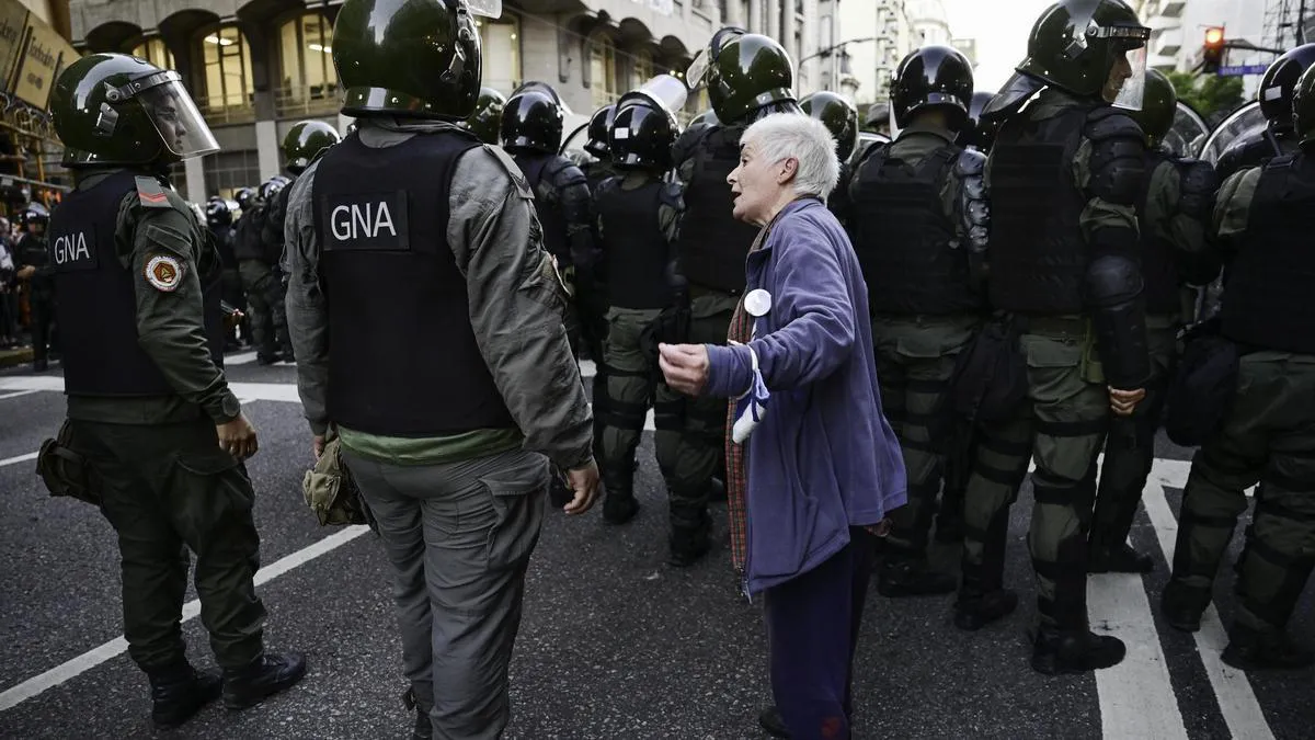 c794e60b-4704-4bb5-a3cf-b7c2d8132456_16-9-discover-aspect-ratio_default_0