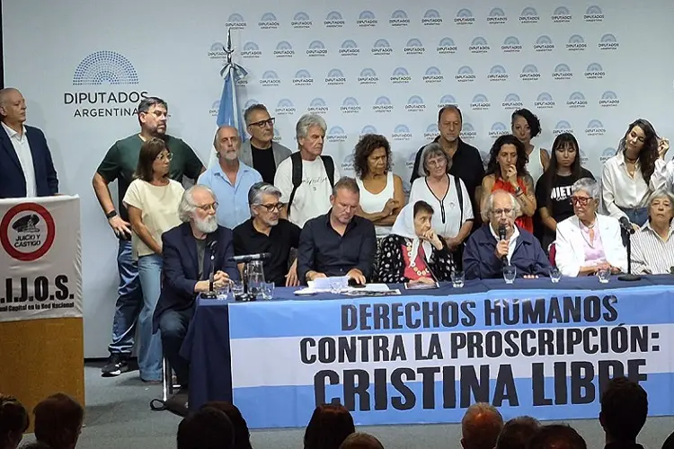 conferencia-de-prensa-por-cristina-kirchner-en-diputados-organismos-ddhh