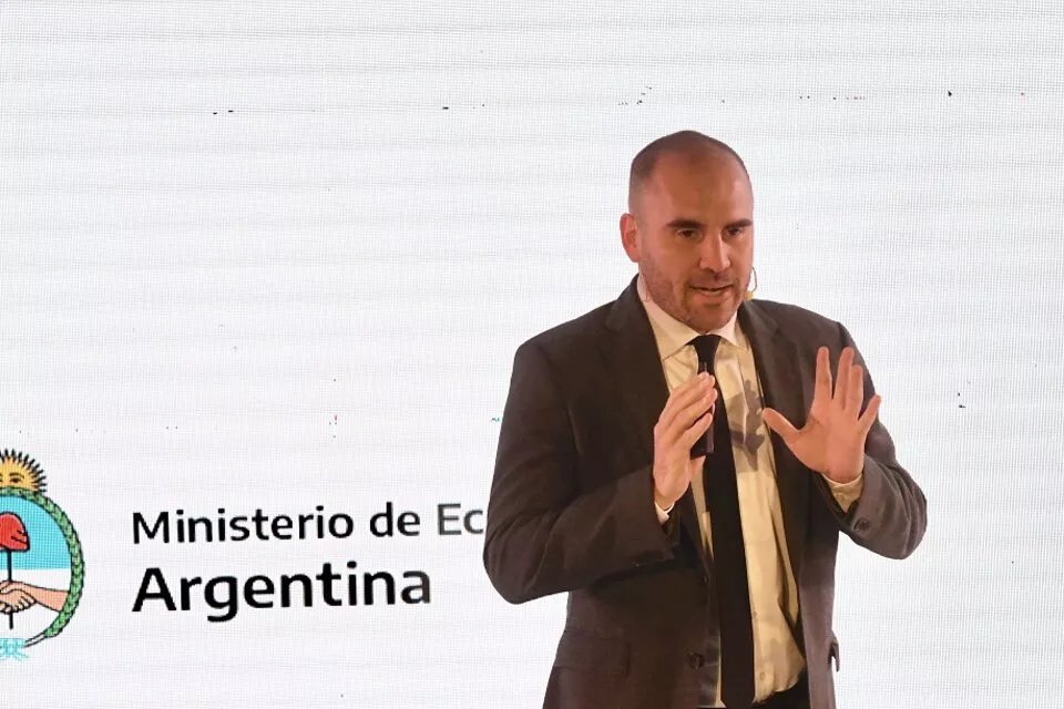 559311-13-06-2022-el-ministro-de-economia-martin