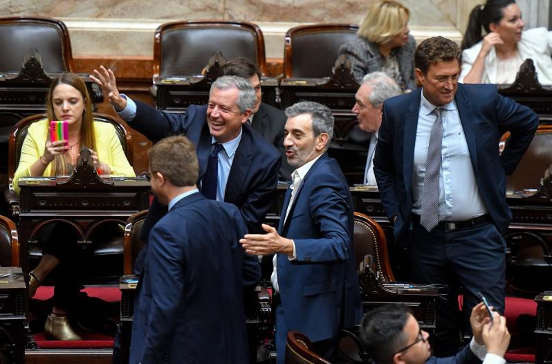 65738abea68e2_798_526!