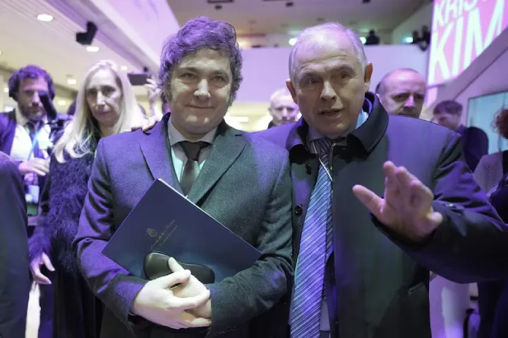 Javier-Milei-y-Gerardo-Werthein-en-Davos-1