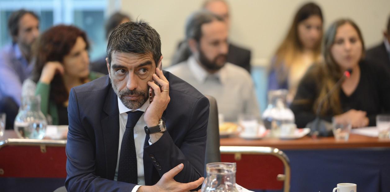 r1BLn_dPG_1256x620__1