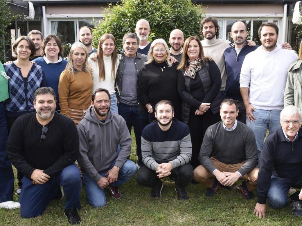 encuentro-entre-quiros-y-carrio-1572243