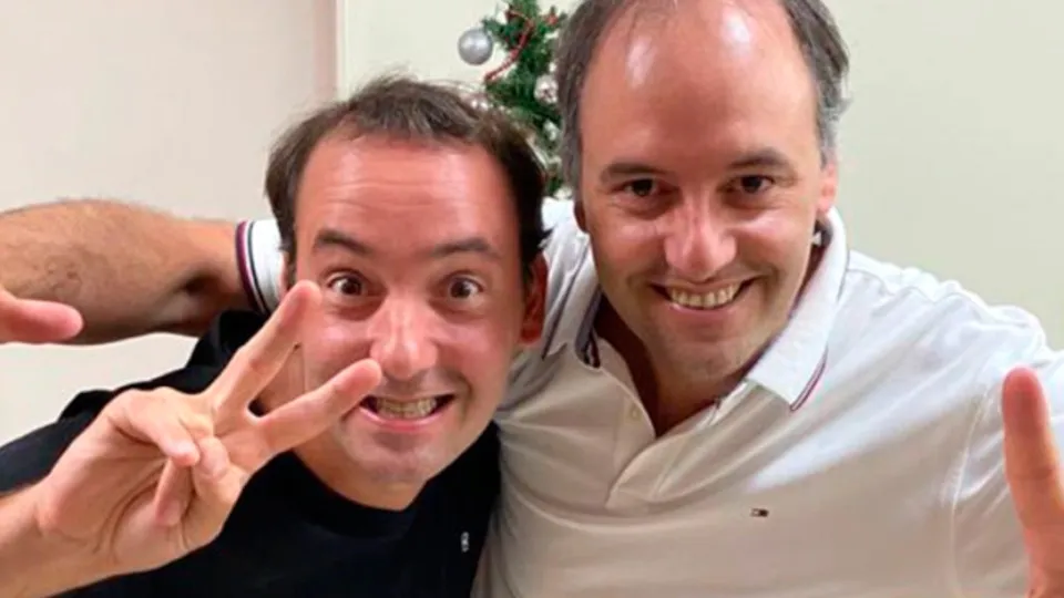 869575-adorni-hermano