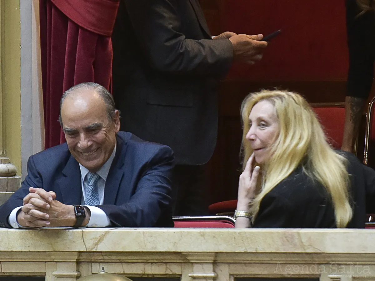 32590-con-francos-y-karina-milei-en-un-palco-el-gobierno-presiona-y-cuida-sus-votos
