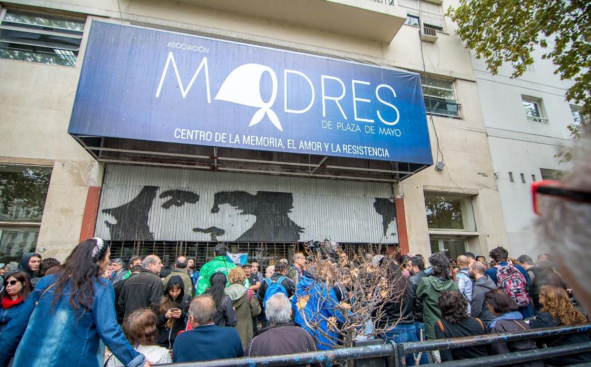 madres-de-plaza-de-mayo