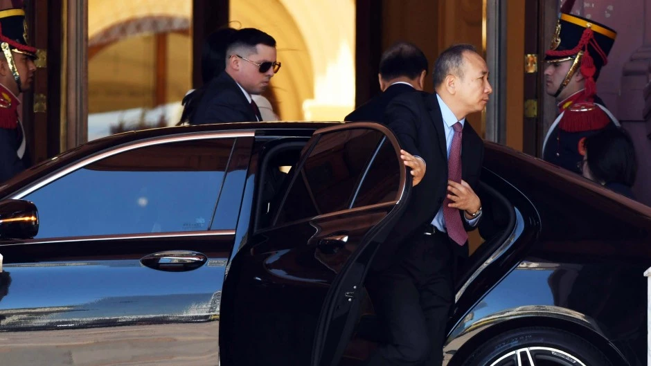 657783af71e5c_940_529!