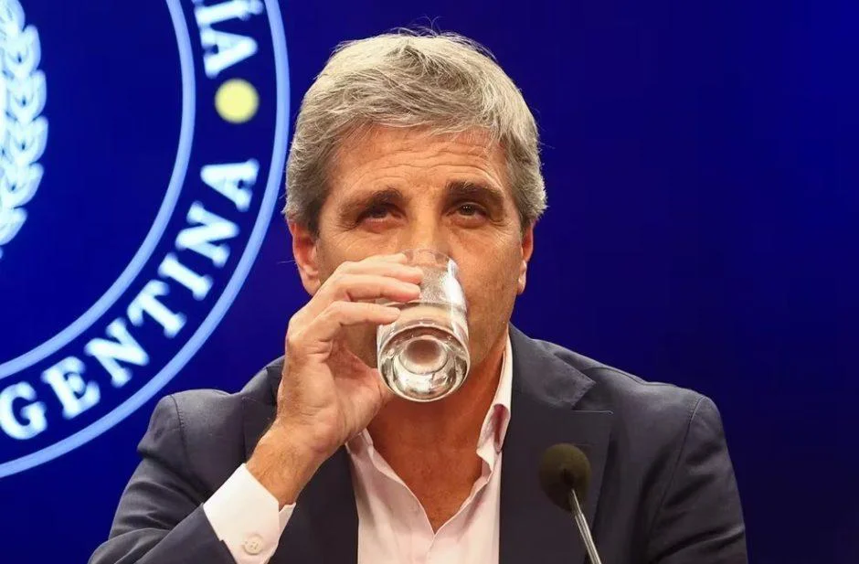 luis-caputo-1022083-092221