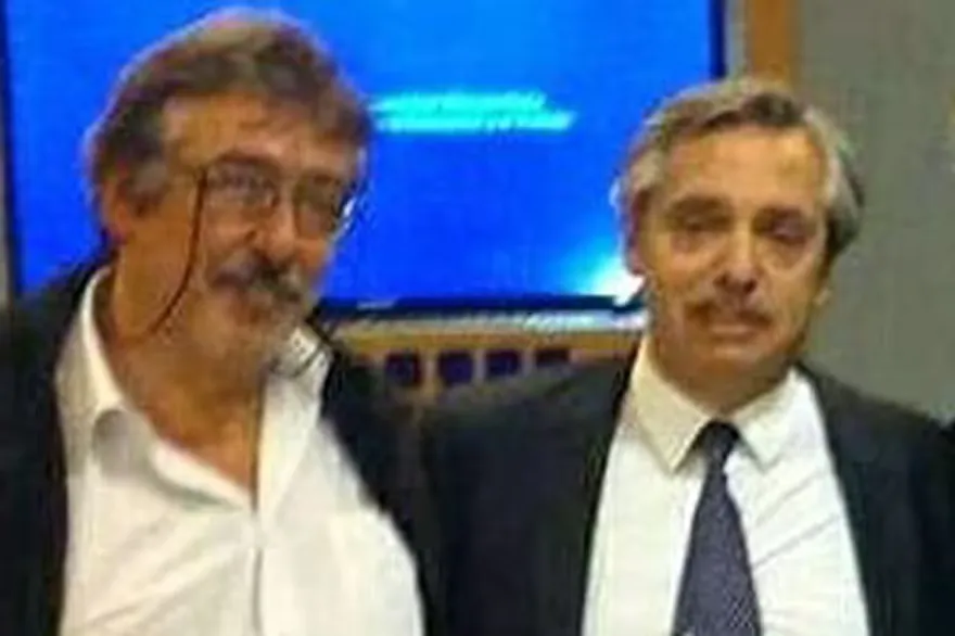 carlos-fernandez-el-asesor-de-veronica-magario-A4Q5TXBQOBEIVE4EKK5GDE322E