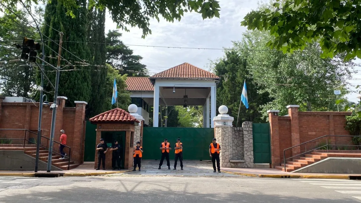 quinta-olivos-reunion-milei-fernandez