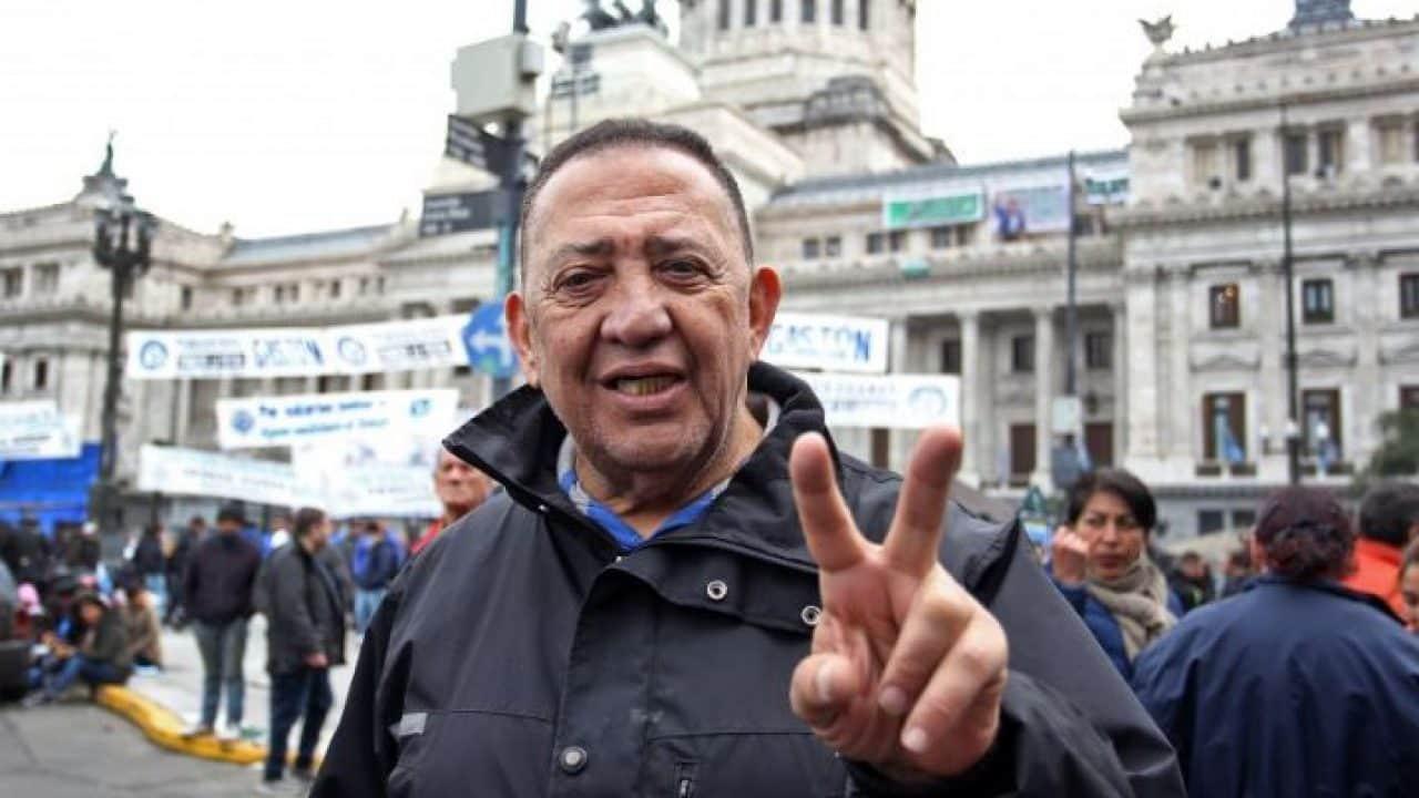 Luis-DElia