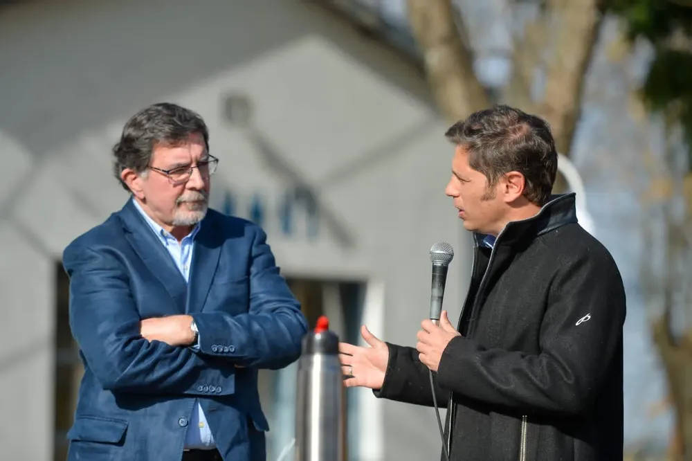 Alberto-Sileoni-y-Axel-Kicillof-garantizando-escuelas-seguras-1