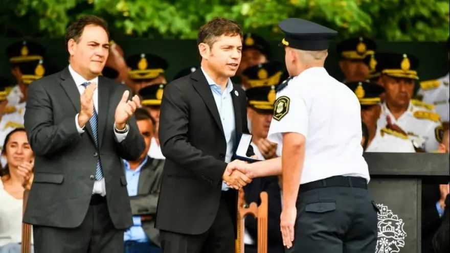 20240423115135_20231219154031-axel-kicillof-y-javier-alonso-1jpg-copia