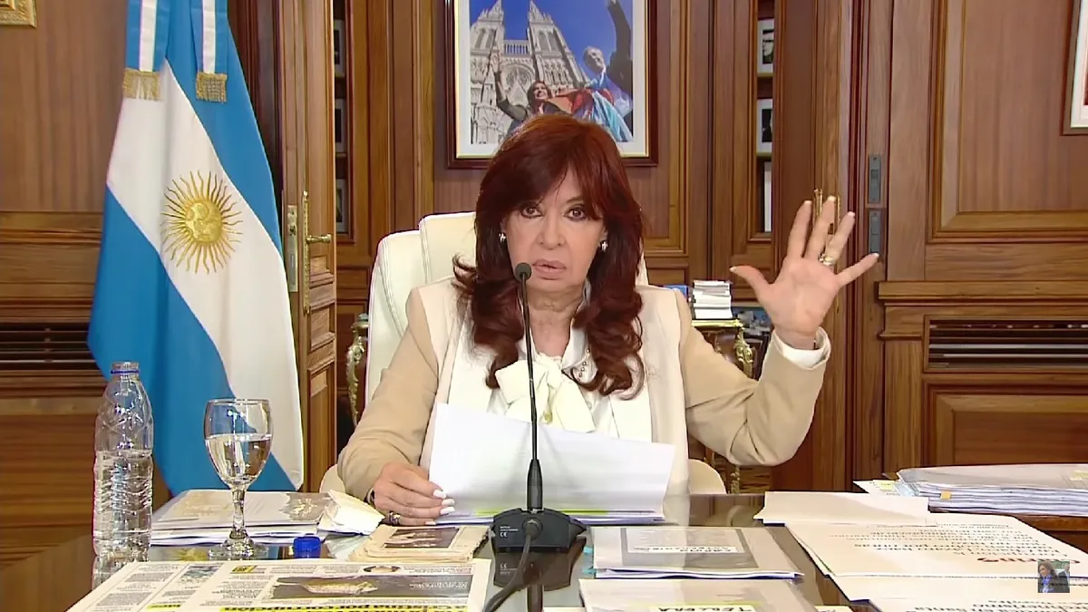 cristina-kirchner-exposicion-defensa-senado-2022jpg