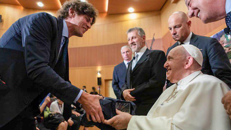 cca1540f6a6b78e8c640be0f7f492002_M