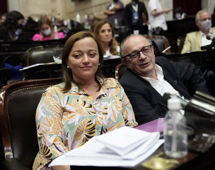 cecilia-moreau-con-su-leopoldo___iHp_sIOv1_720x0__1