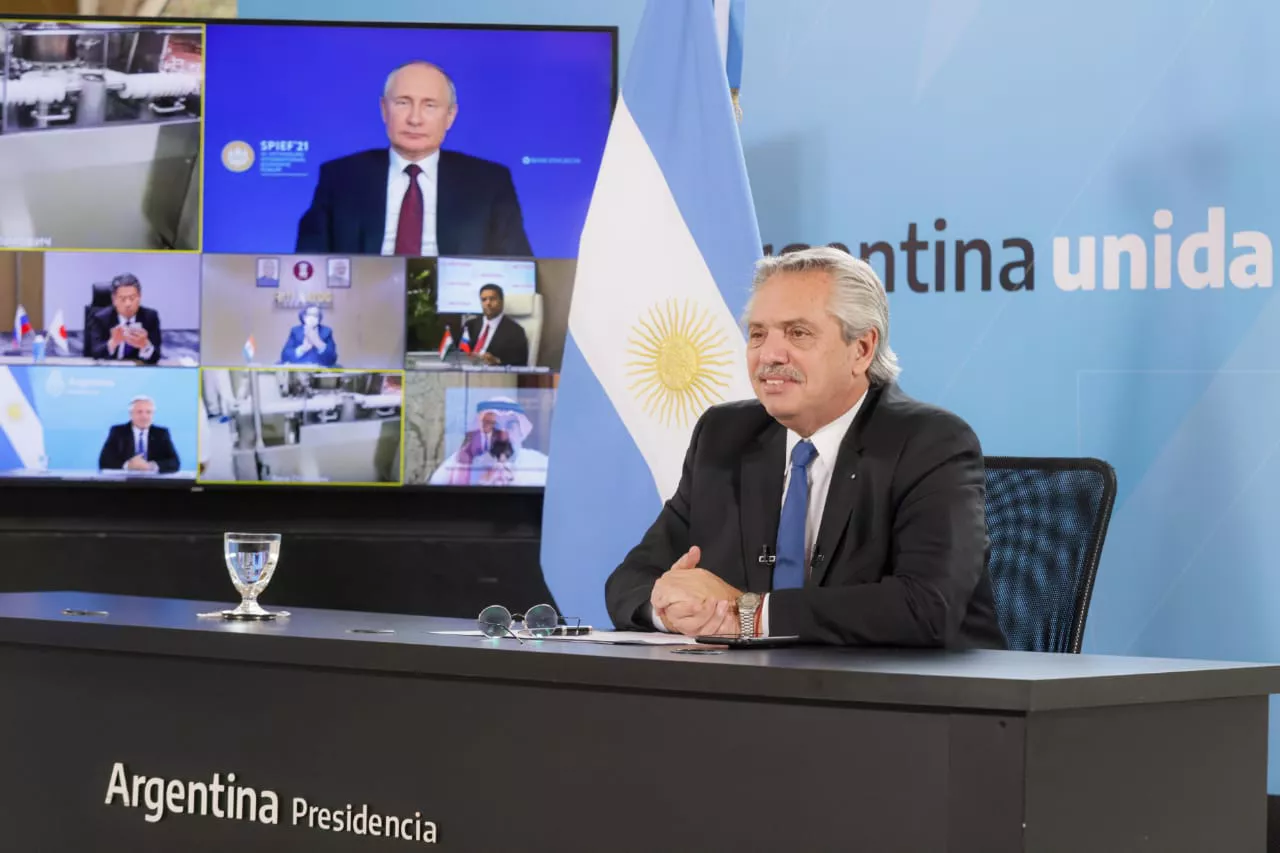 04-06-21_alberto-putin