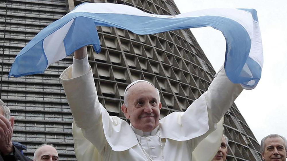 papa-francisco-bandera-argentina-1920