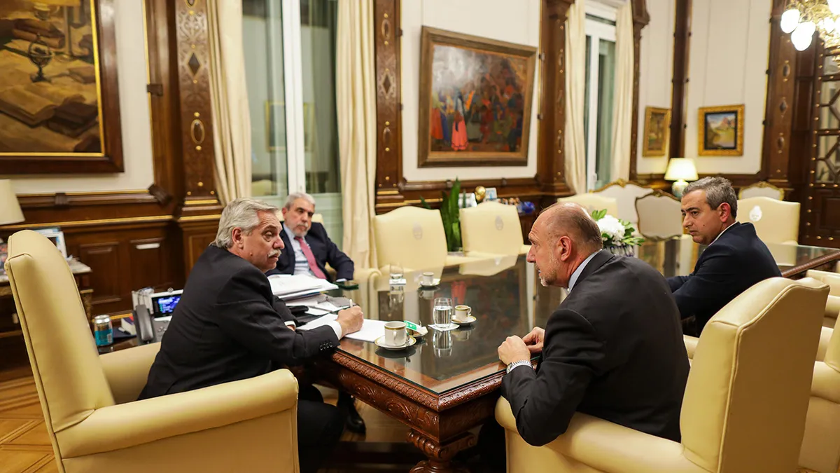alberto-fernandez-recibio-al-gobernador-santa-fe-omar-perottijpg