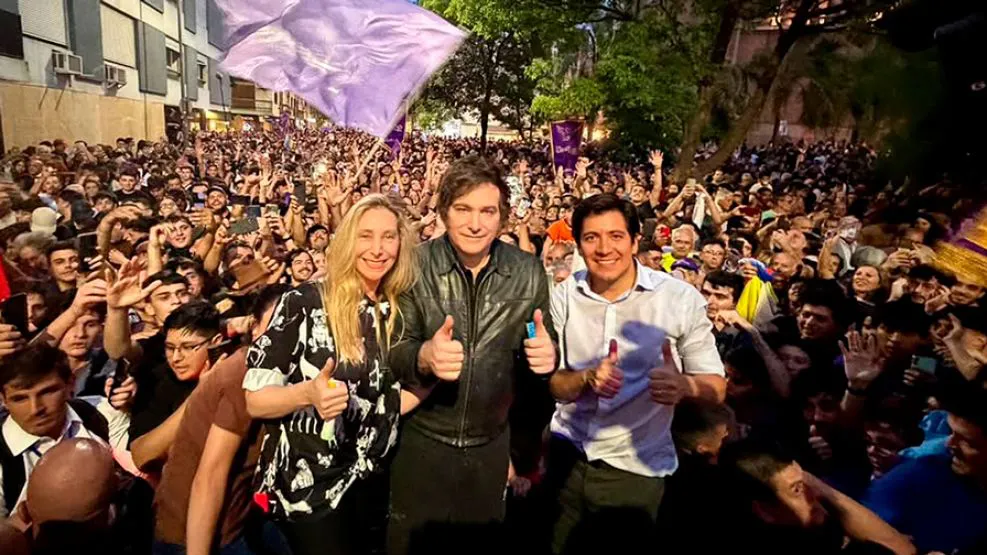 gonzalo-roca-junto-a-milei-en-cordoba-2126975