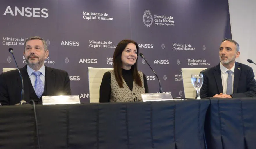 9b30828a38f2470346021b5fd63a7e2e