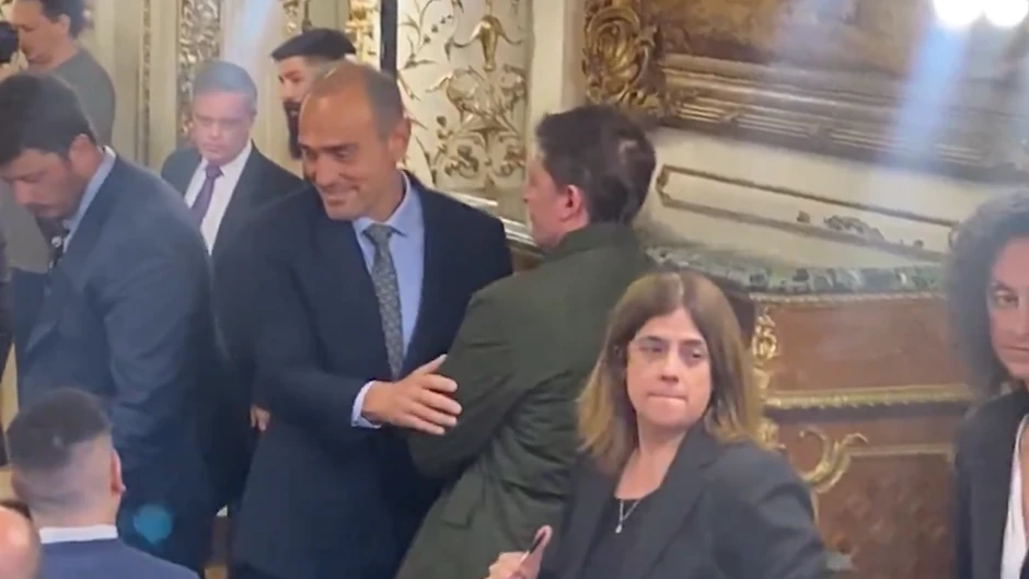 69014e3939959_940_529!