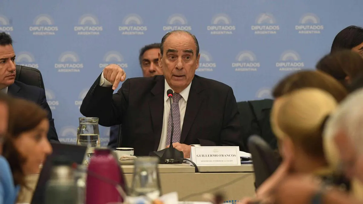 multimedia.normal.ac3c6e835bdf50d3.R3VpbGxlcm1vIEZyYW5jb3MgLSBtaW5pc3RybyBkZWxfbm9ybWFsLndlYnA=