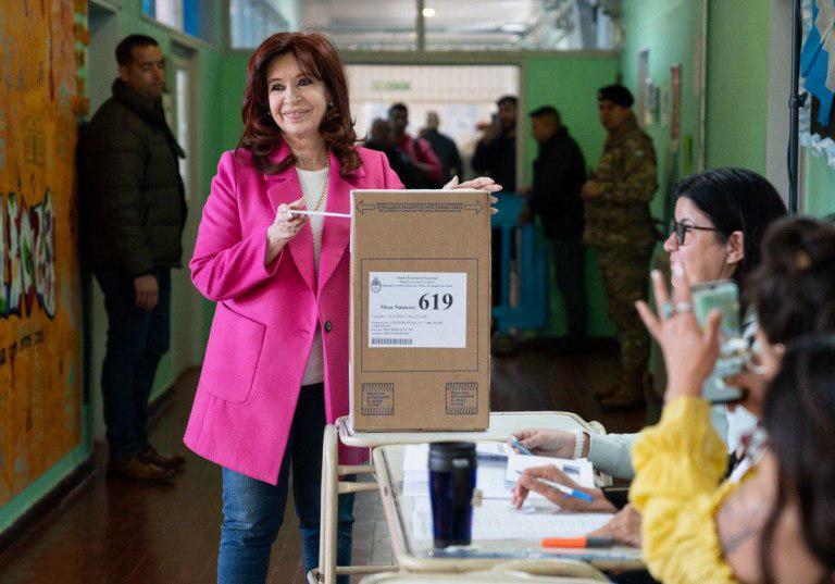 81b7be1bfe66ae8ddf4659cad43c41a9_M